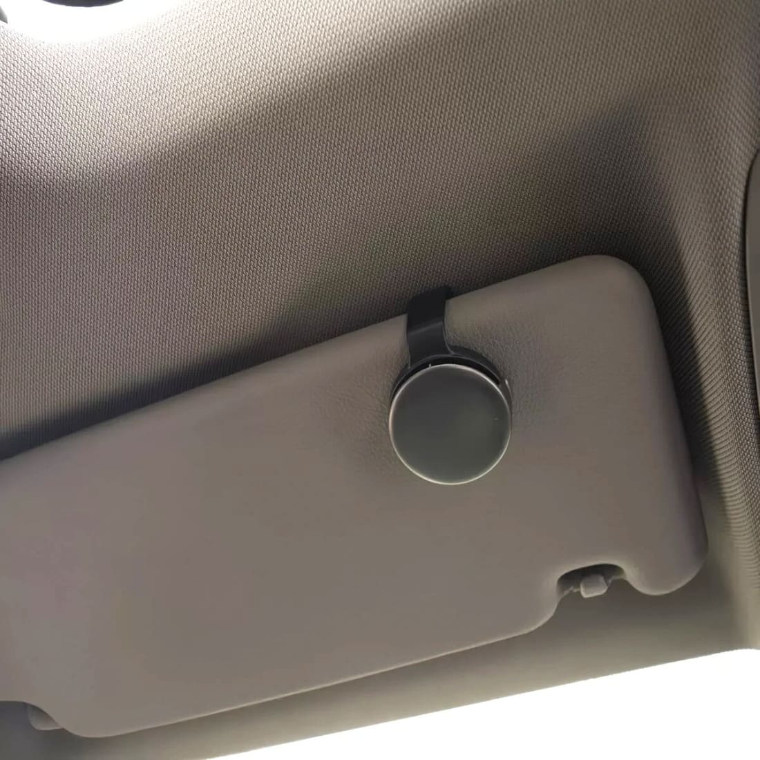 Polar Eclips 車用芳香剤 カートリッジ 4個入 香り2種(サイレントギャラクシーウッディ 、シャイニングスターベリー ) 多用途のクリップ式 サンバイザー ドアポケット シートポケット ヘッドレストなど 原産国: 韓国 #65555 梅雨の時期 車内空間をさわやかに - 画像 (8)