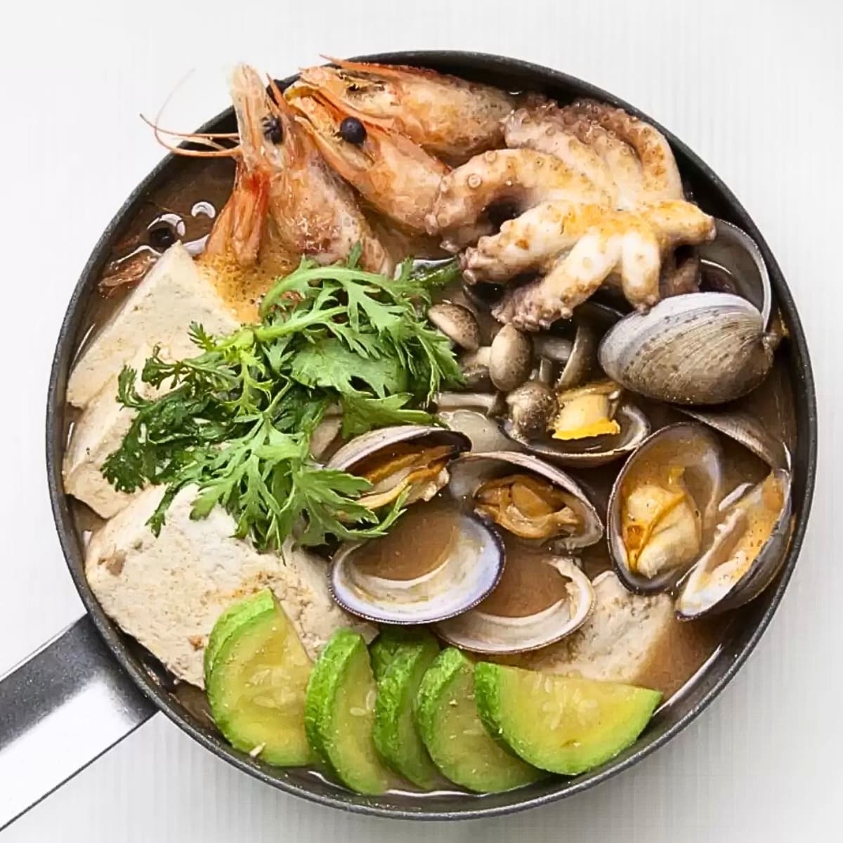 アンチョビ出汁 タブレット形状のアンチョビブロス 1個3gx70個入り 水300mlにつき1個入れるだけ スープや鍋物、パスタソースなど 韓国産 SAUCE R.O.K (ソース・アールオーケー) #1152045 時短 簡単 旨味 うまみ万能だし コストコ 韓国食品 - 画像 (6)